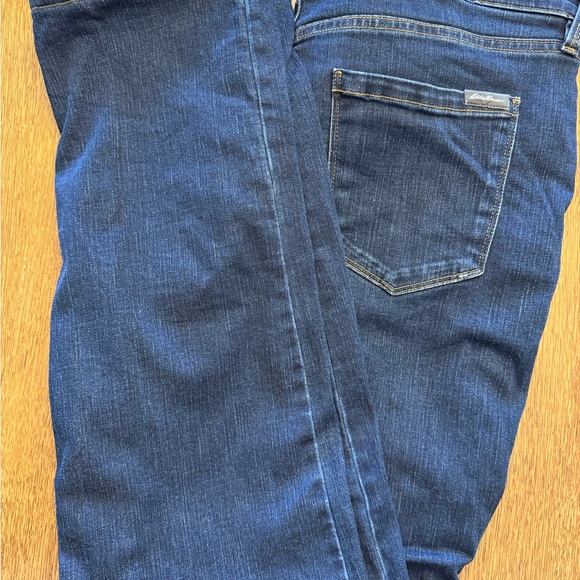 Eddie Bauer - woman’s fleece-lined jeans - Picture 5 of 7